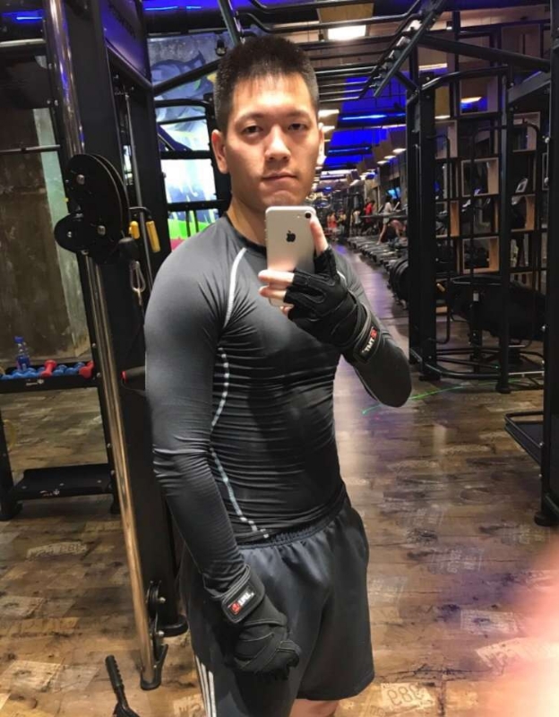 共赴此生的第一张照片--香港王婆说媒