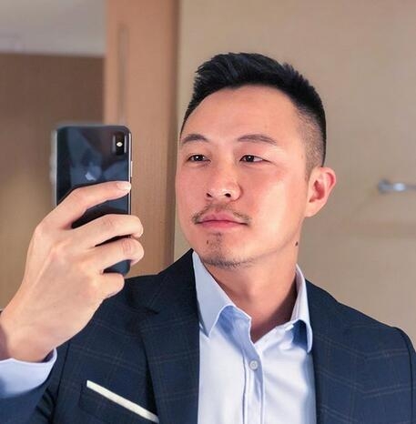 残痕的第一张照片--香港王婆说媒