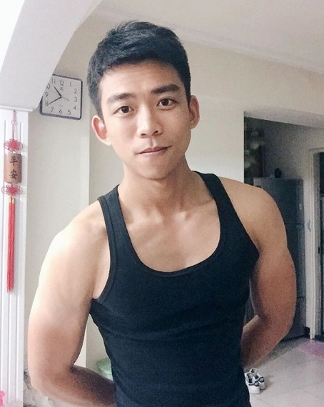 港湾的第一张照片--香港王婆说媒
