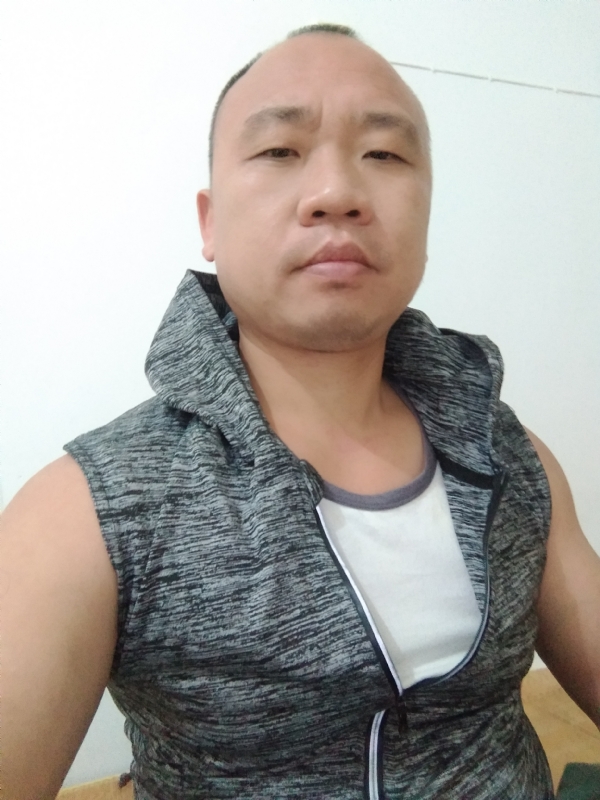 whm的第一张照片--香港王婆说媒