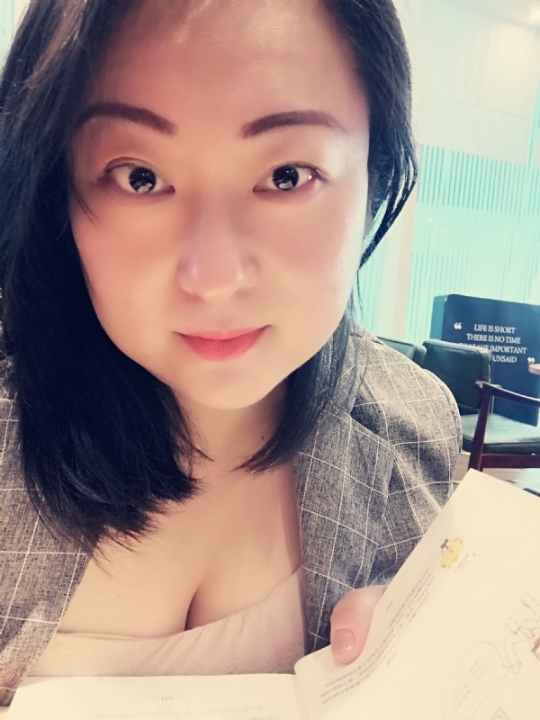 铃瑶的第二张照片--香港王婆说媒