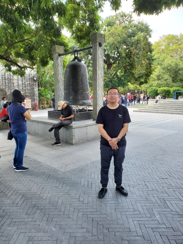 杨昊的第一张照片--香港王婆说媒