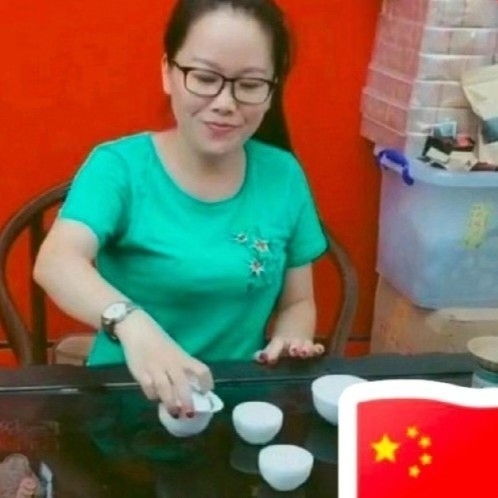 妖娆的第一张照片--香港王婆说媒