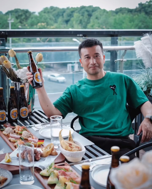 陳文斌的第一张照片--香港王婆说媒