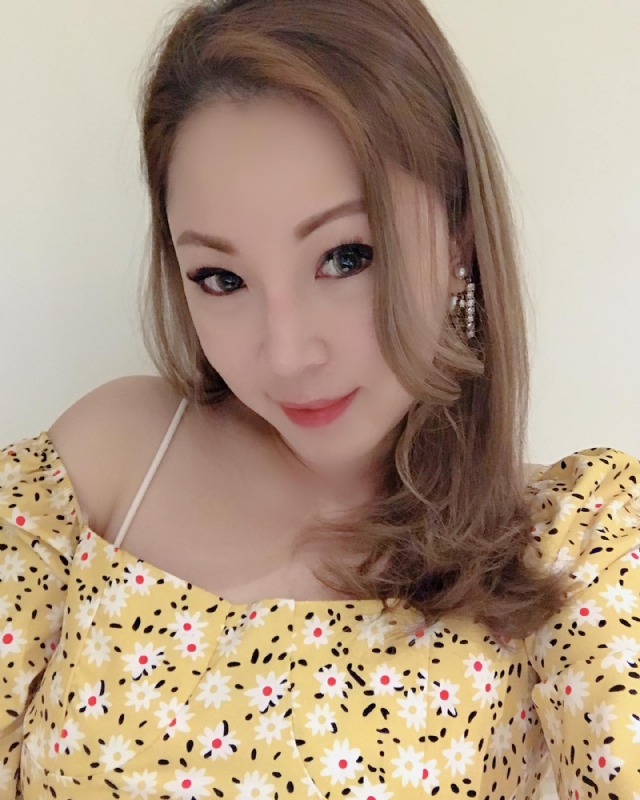 anni的第一张照片--香港王婆说媒