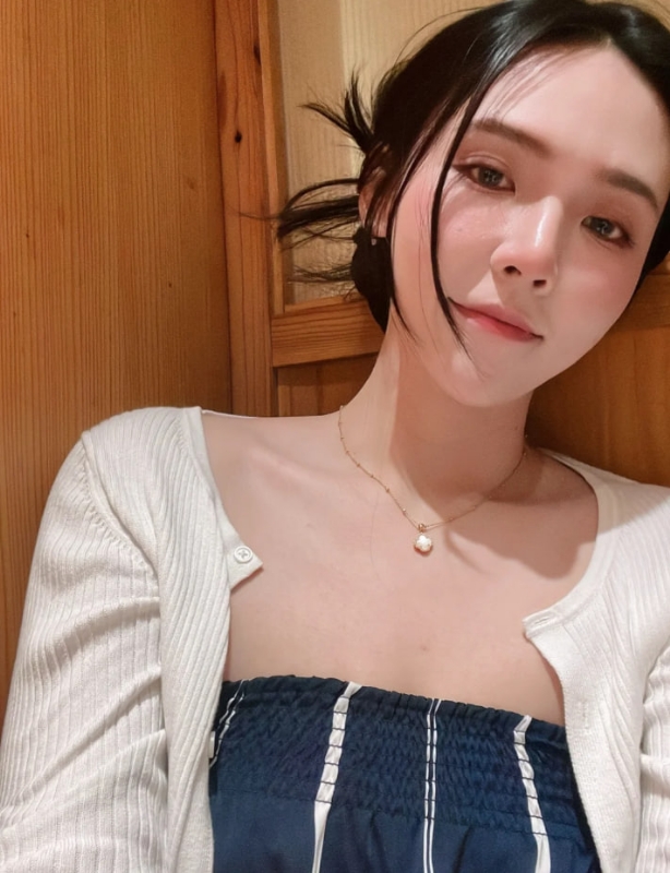 lina的第一张照片--香港王婆说媒